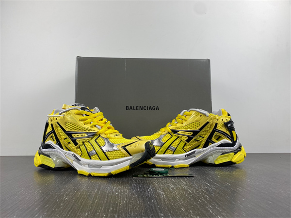 Balenciaga 677402-W2RD3-0510