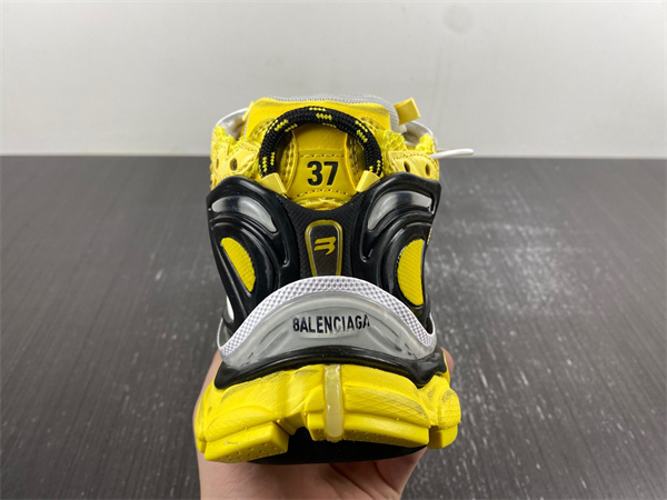 Balenciaga 677402-W2RD3-0510