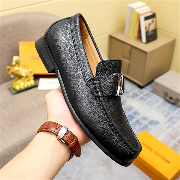 Lv Loafer 027