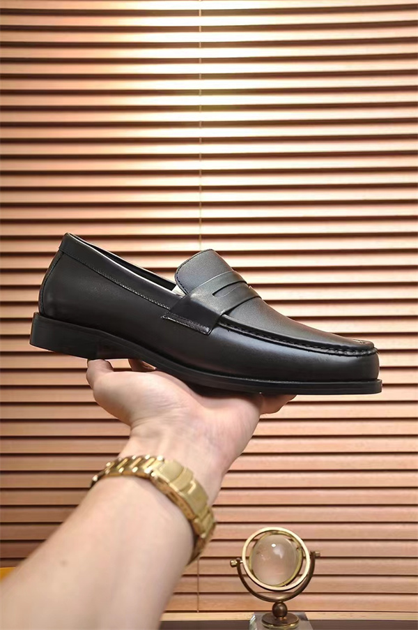 Lv Loafer 056