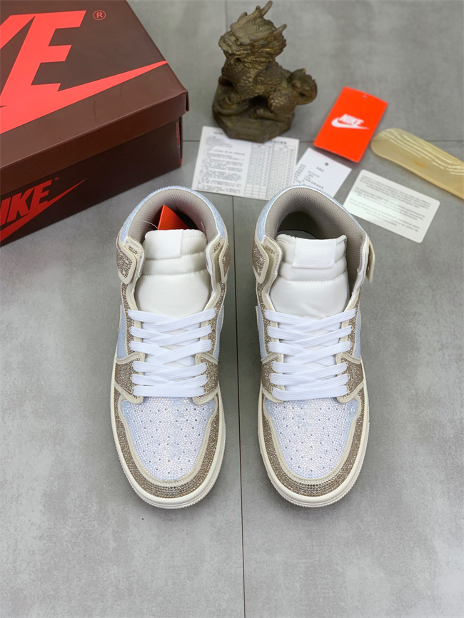 Nike Air Jordan 1 High crystal T003