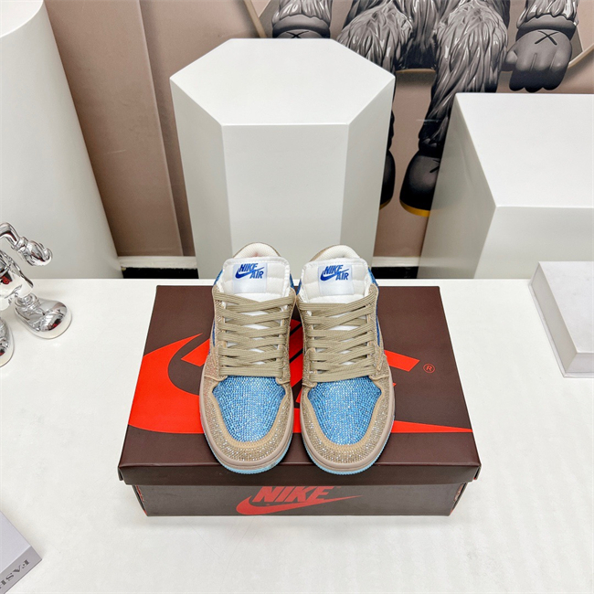 Nike Air Jordan 1 Low crystal T104