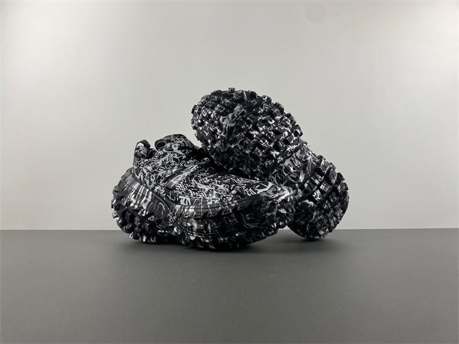 Balenciaga 685613-W2RG1 9015