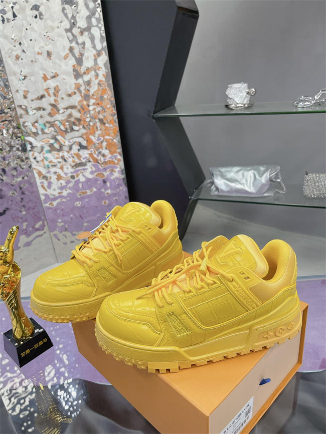 LV Trainer Maxi Sneaker