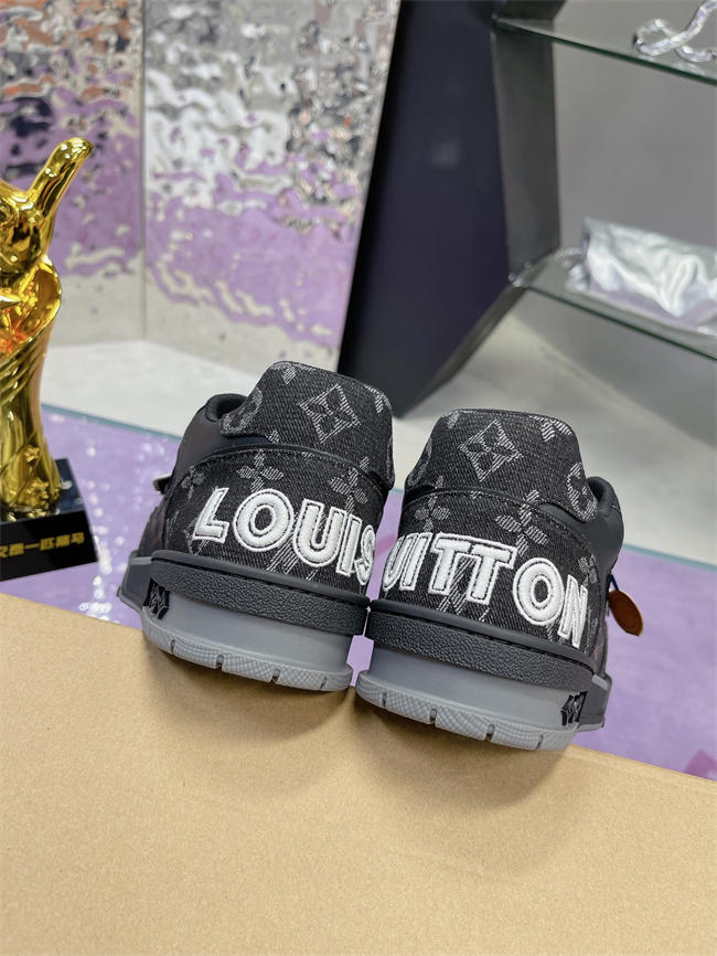 LV Trainer Sneaker