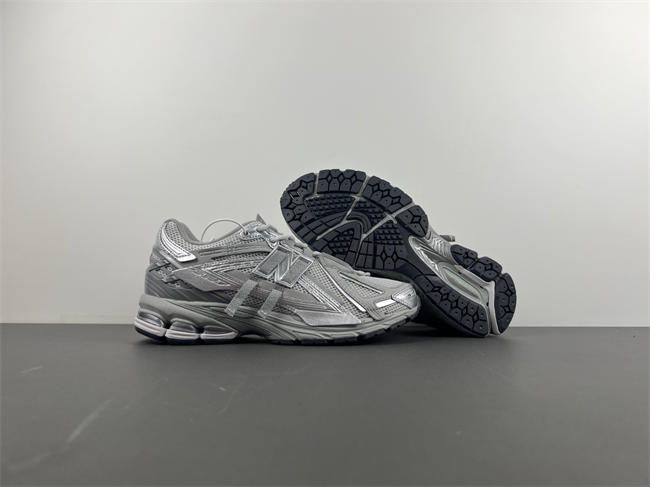 New Balance Concrete Silver Metallic M1906AG