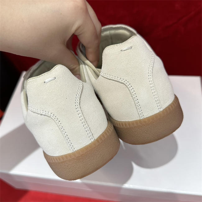 ma*s*n Ma*i*la sneaker