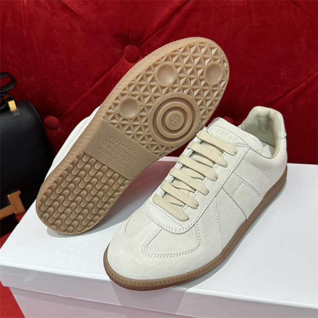 ma*s*n Ma*i*la sneaker