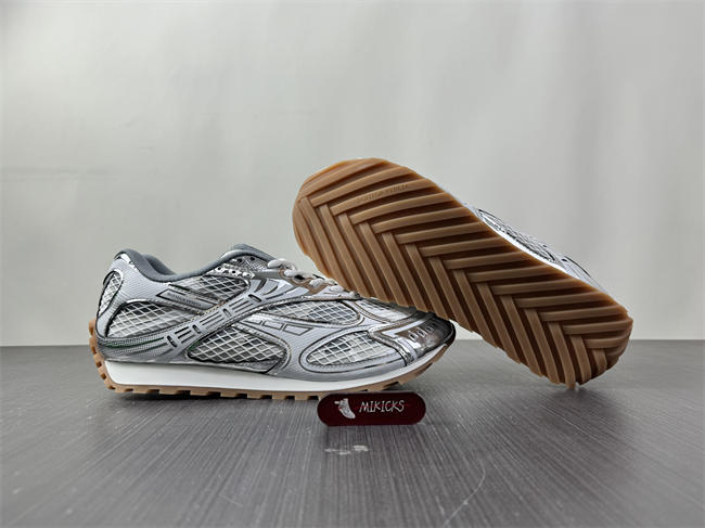 Bottega Veneta Orbit Surf 741357 V2X40 1425