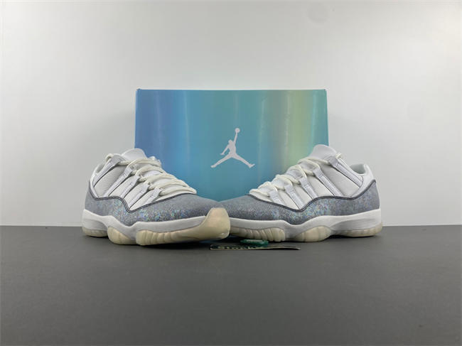 Jordan 11 Retro Low Year of the Snake HQ7000-001