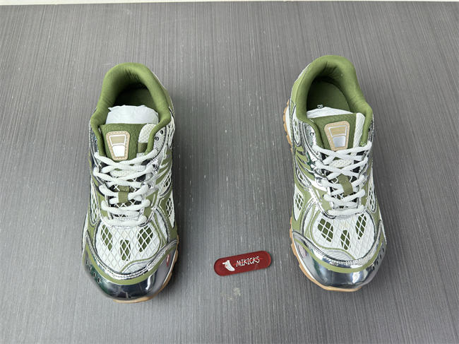 Bottega Veneta Orbit Surf 741357 V2X40 2848