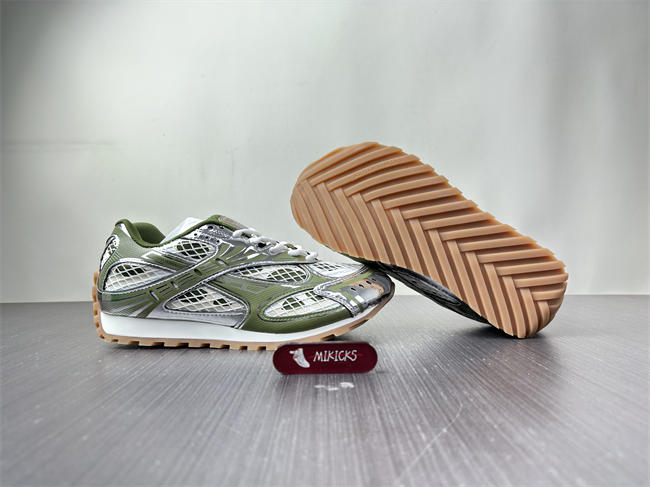 Bottega Veneta Orbit Surf 741357 V2X40 2848