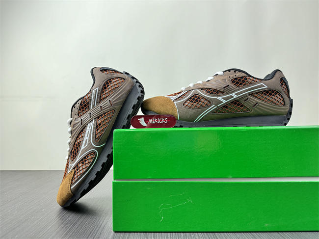 Bottega Veneta Orbit Surf 741357 V2X40