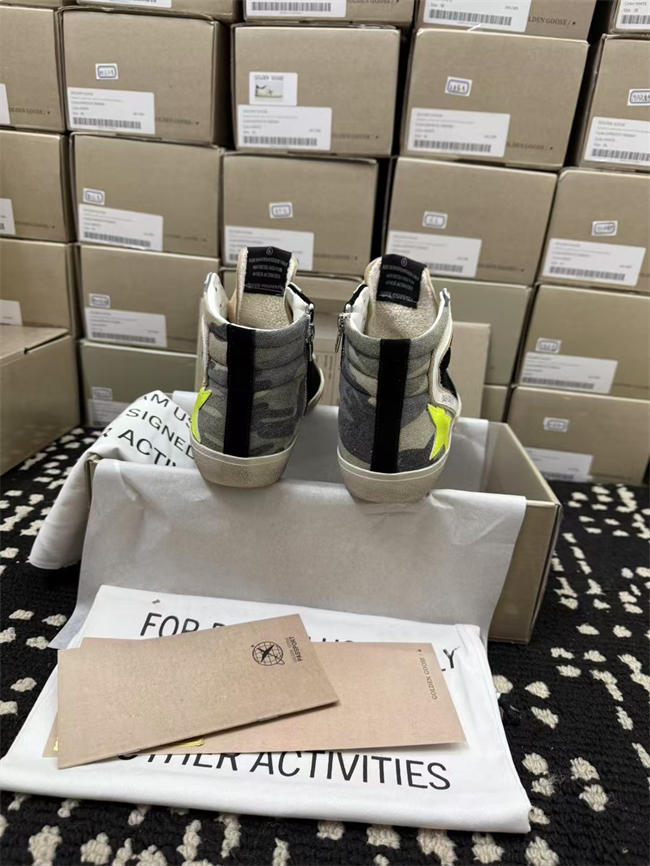 Golden Goose Sneaker