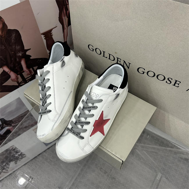 Golden Goose Sneaker