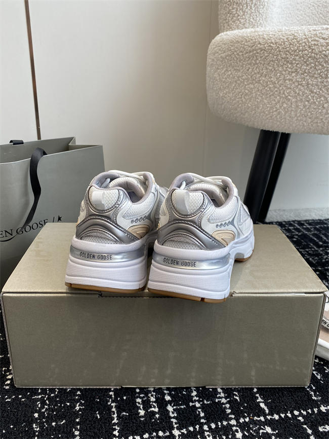 Golden Goose Sneaker