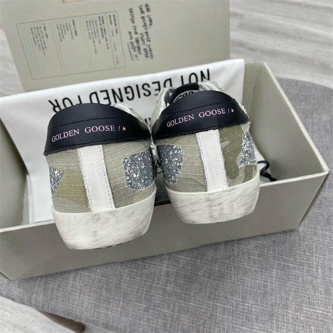 Golden Goose Sneaker