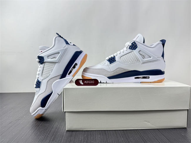 Nike SB x Air Jordan 4 “Navy” DR5415-100