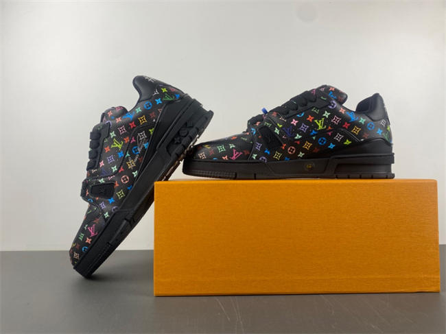 LV Trainer Sneaker