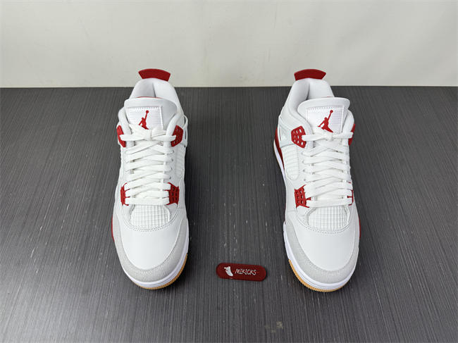 Nike SB x Air Jordan 4 Retro SP