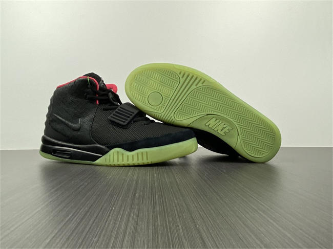 Nike Air Yeezy 2 NRG Kanye 508214-006