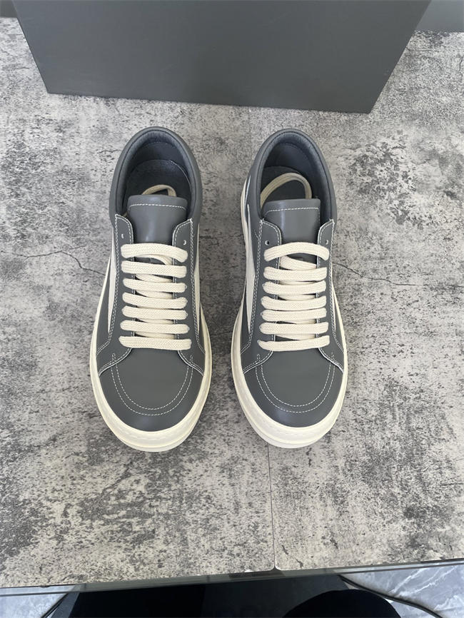 Rick Owens Low Sneaker 72