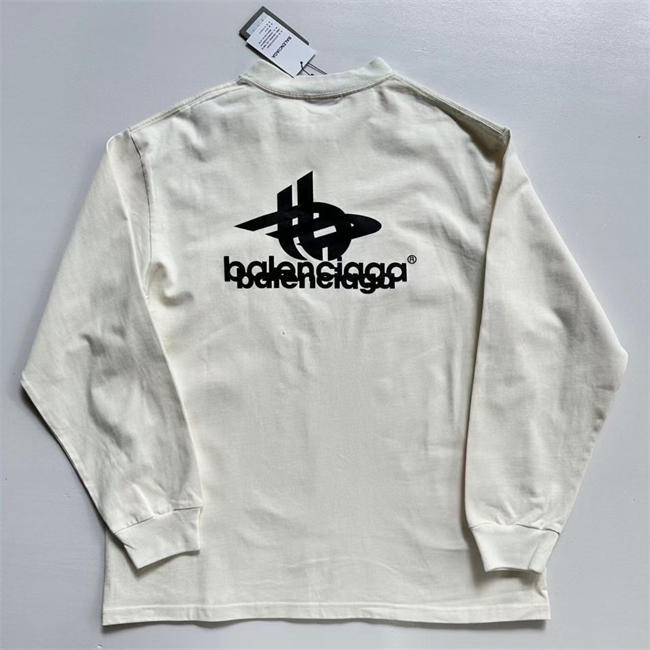 Balenciaga Long Sleeve T-shirt