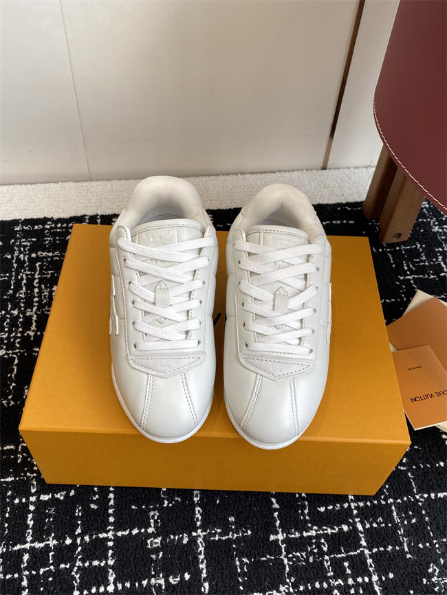 Lv Sneaker