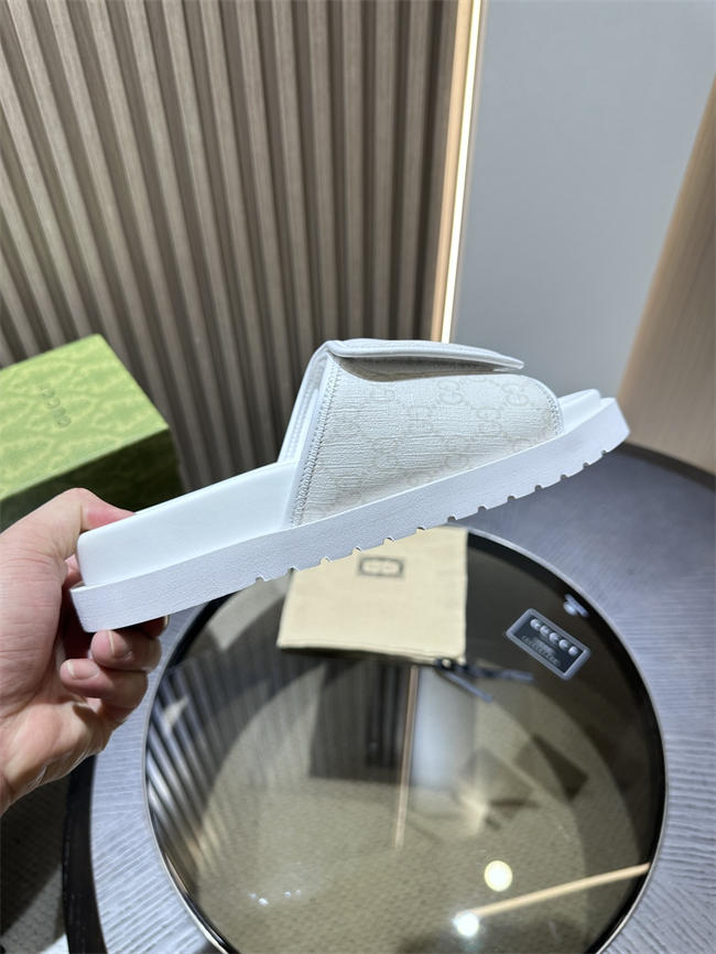 Gucci Slide 87